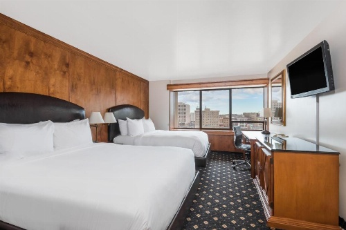 The Antlers, A Wyndham Hotel image 24